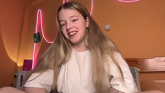 -veranito- online show from 10-10-25, 03:05