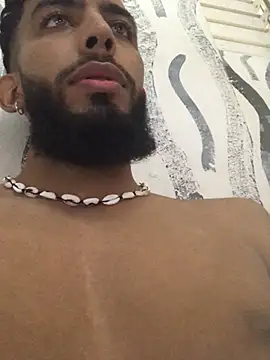 Snapshot of Alessandro__Rossi chatting on 02-11-25, 02:35 Alessandro Rossi online show from 02-11-25, 02:35