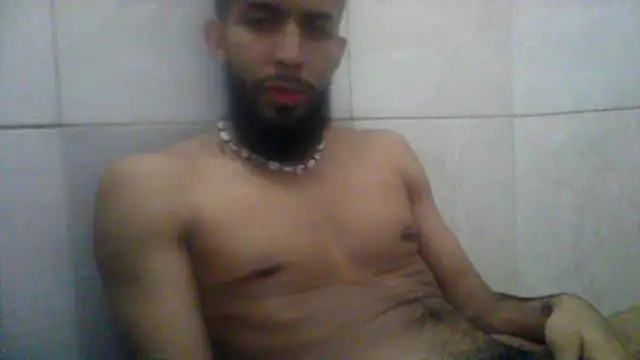 Snapshot of Alessandro__Rossi chatting on 03-12-25, 05:57 Alessandro Rossi online show from 03-12-25, 05:57