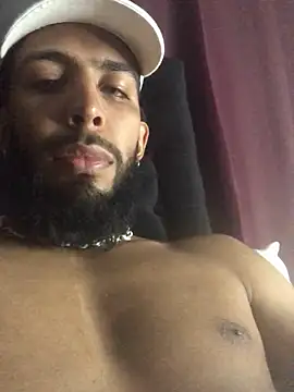 Snapshot of Alessandro__Rossi chatting on 03-23-25, 02:26 Alessandro Rossi online show from 03-23-25, 02:26