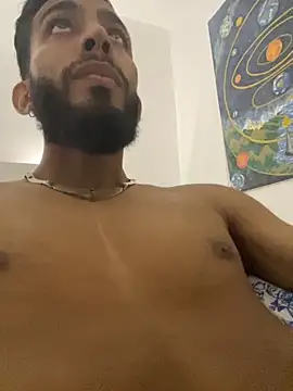 Snapshot of Alessandro__Rossi chatting on 09-19-25, 05:57 Alessandro Rossi online show from 09-19-25, 05:57