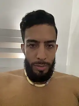 Snapshot of Alessandro__Rossi chatting on 09-25-25, 04:54 Alessandro Rossi online show from 09-25-25, 04:54