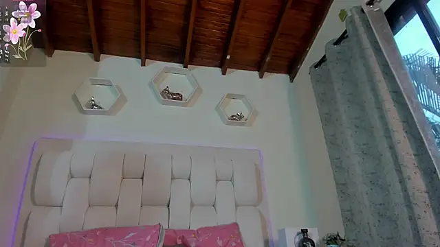 shanakendall online show from 02-15-26, 04:36