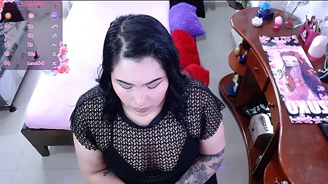 Snapshot of lufek23 chatting on 12-14-24, 02:53 lufek23 online show from 12-14-24, 02:53