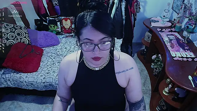 Snapshot of lufek23 chatting on 09-16-25, 12:00 lufek23 online show from 09-16-25, 12:00