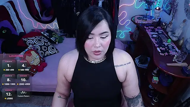 lufek23 online show from 04-17-26, 04:10