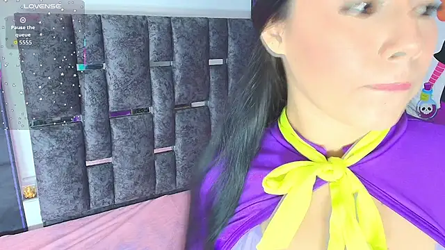 Snapshot of Natasharuso chatting on 10-29-25, 10:39 Natasharuso online show from 10-29-25, 10:39