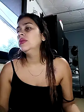 Latina sexy1 online show from 02-13-26, 12:34