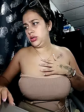 Latina sexy1 online show from 02-19-26, 12:17