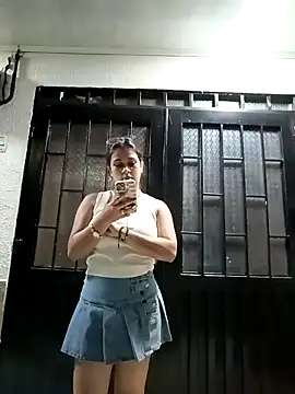 Latina sexy1 online show from 04-13-26, 12:49