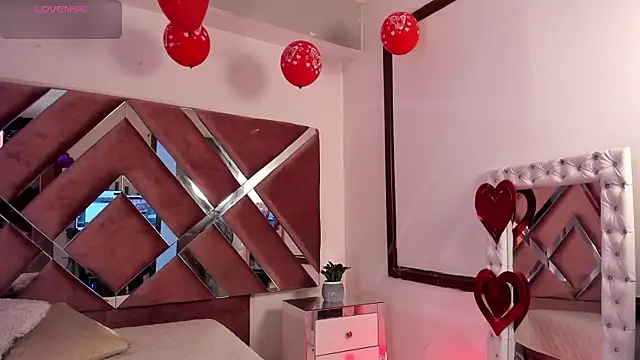 Snapshot of Aron_cruz chatting on 02-20-26, 01:11 Aron cruz online show from 02-20-26, 01:11