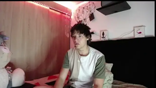 Santiago kiler online show from 02-14-26, 11:29