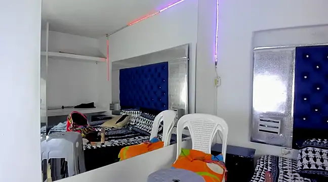 Snapshot of Dollperverthot chatting on 12-10-24, 06:06 Dollperverthot online show from 12-10-24, 06:06