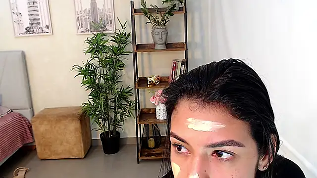 Sassy--Girl online show from 02-14-25, 06:51