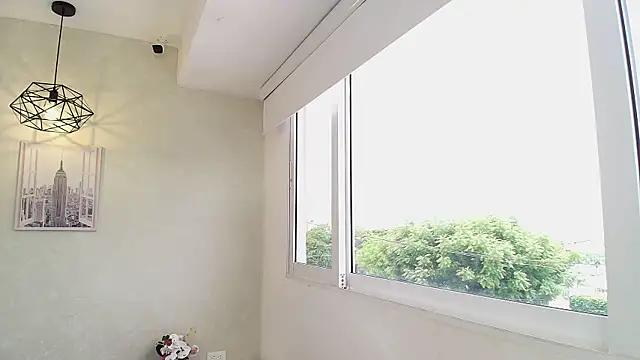 Sassy--Girl online show from 09-12-25, 06:08