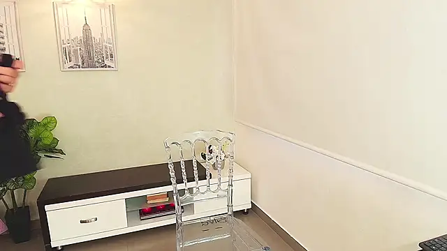 Sassy--Girl online show from 09-19-25, 06:30