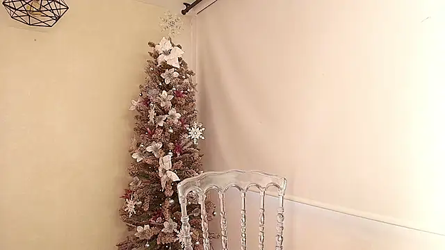 Sassy--Girl online show from 12-05-25, 07:21