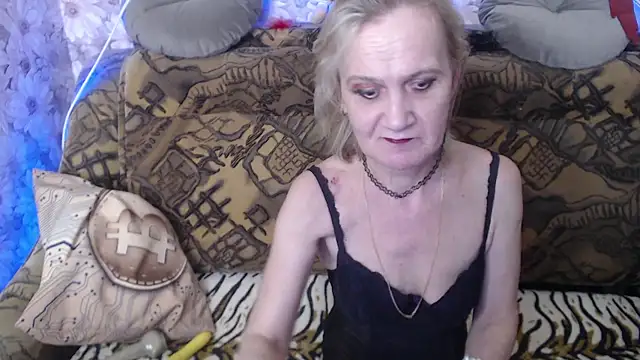 MissBekker online show from 01-30-25, 06:21