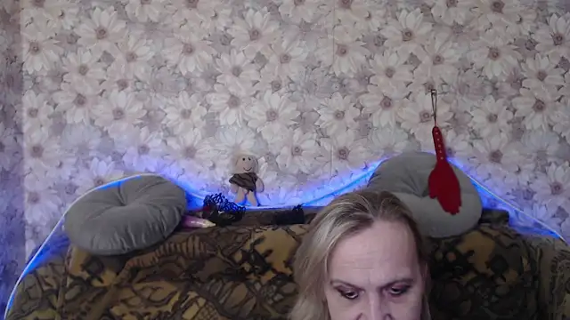 MissBekker online show from 03-07-25, 07:19