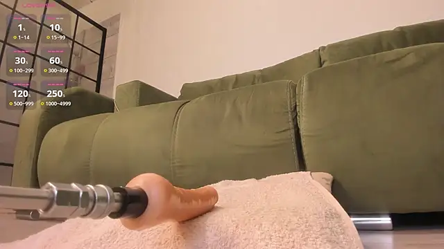 Snapshot of Kardashian____ chatting on 01-11-26, 05:45 Kardashian online show from 01-11-26, 05:45