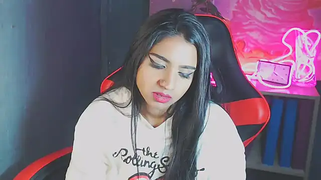 Delilah Blazee online show from 03-17-25, 08:40