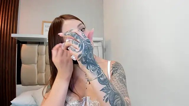 Snapshot of LANA-JONNES chatting on 03-12-25, 03:02 LANA-JONNES online show from 03-12-25, 03:02