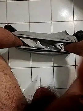 Snapshot of jon763 chatting on 10-25-25, 05:08 jon763 online show from 10-25-25, 05:08