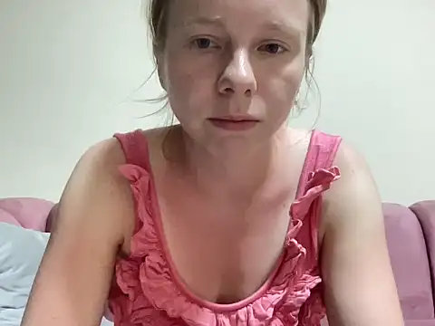 SweetLucy96 online show from 09-13-25, 03:34
