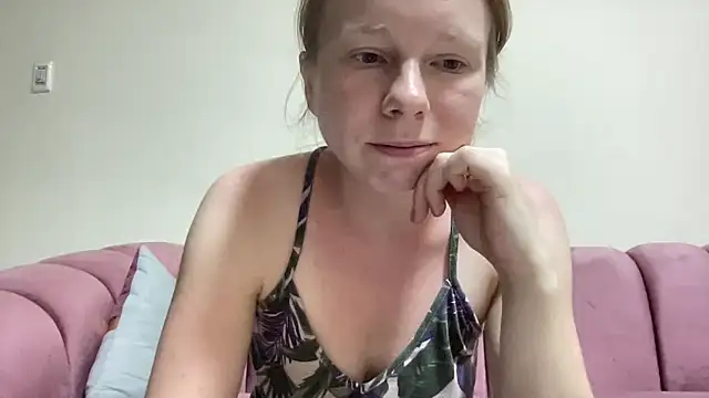 SweetLucy96 online show from 09-29-25, 03:06