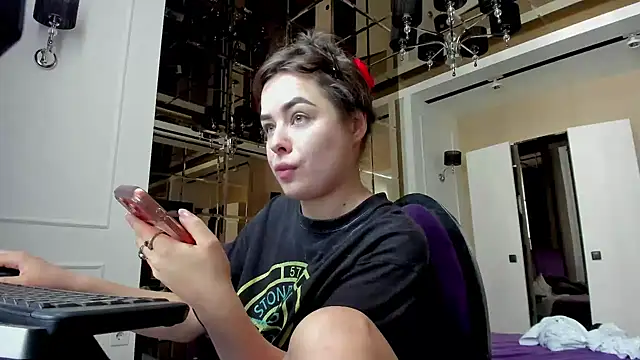MistressMilana online show from 07-20-26, 08:06