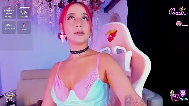 Snapshot of Mia-Bloom chatting on 07-10-26, 03:55 Mia-Bloom online show from 07-10-26, 03:55