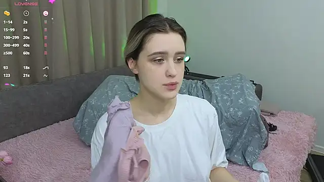 Snapshot of dusyastar chatting on 01-08-25, 11:32 dusyastar online show from 01-08-25, 11:32