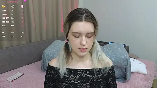 Snapshot of dusyastar chatting on 02-06-25, 12:26 dusyastar online show from 02-06-25, 12:26