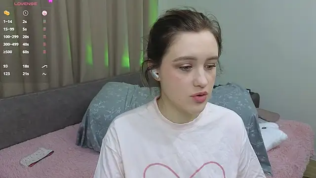 Snapshot of dusyastar chatting on 02-10-25, 09:14 dusyastar online show from 02-10-25, 09:14