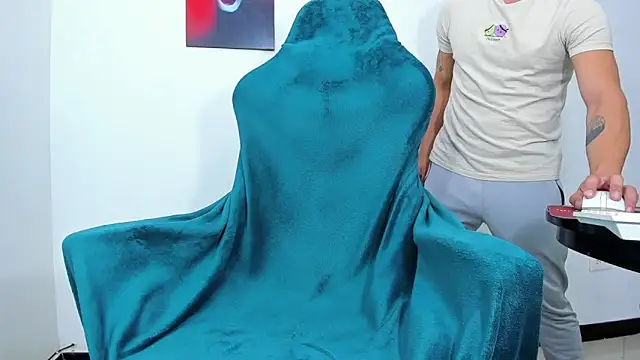 Snapshot of lazzon_bastion chatting on 01-24-25, 11:34 lazzon bastion online show from 01-24-25, 11:34