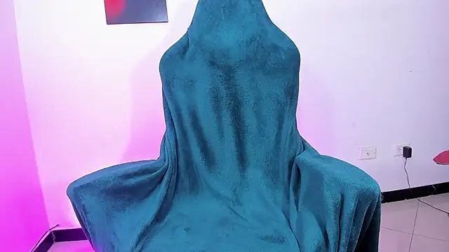 Snapshot of lazzon_bastion chatting on 01-08-26, 10:12 lazzon bastion online show from 01-08-26, 10:12