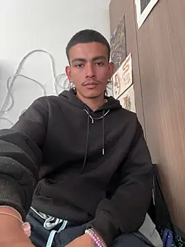 sorry-mom69 online show from 12-19-25, 06:37