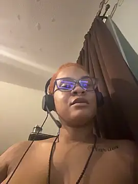 nickytheehawtie online show from 03-15-26, 04:29