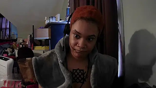 nickytheehawtie online show from 04-28-26, 06:24