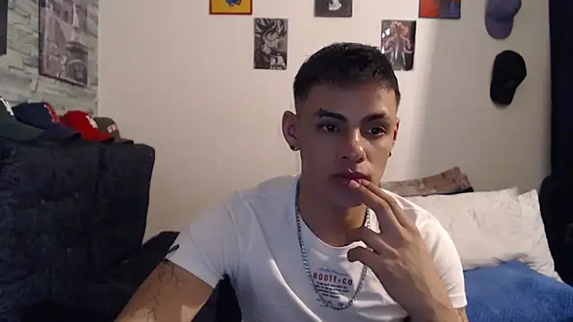 danilohot 19 online show from 12-16-24, 11:50