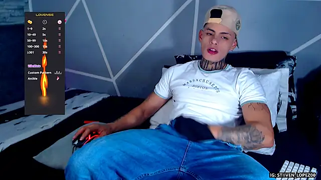 danilohot 19 online show from 10-04-25, 09:24