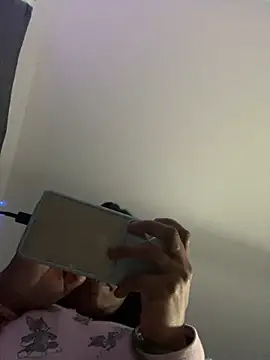 Snapshot of Kayyummy98 chatting on 02-09-25, 01:44 Kayyummy98 online show from 02-09-25, 01:44