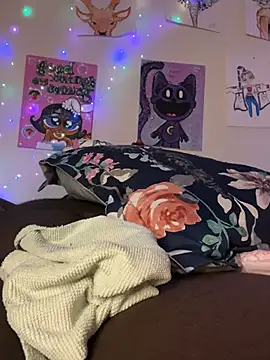 Snapshot of Kayyummy98 chatting on 03-20-25, 08:31 Kayyummy98 online show from 03-20-25, 08:31