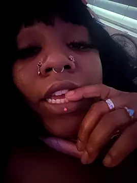 Snapshot of Kayyummy98 chatting on 10-11-25, 01:16 Kayyummy98 online show from 10-11-25, 01:16