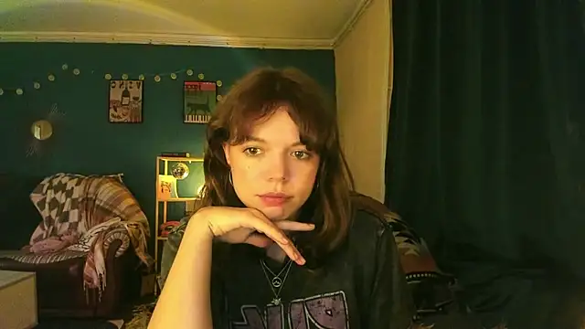 ClancyMorissey online show from 09-19-25, 06:08