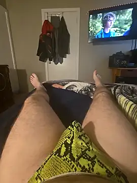 Snapshot of Bigcock666467 chatting on 12-19-25, 05:42 Bigcock666467 online show from 12-19-25, 05:42