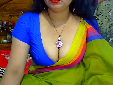 Snapshot of Daneldayna chatting on 10-02-25, 07:10 Daneldayna online show from 10-02-25, 07:10