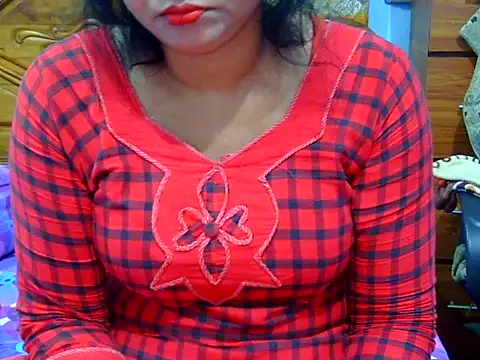 Snapshot of Daneldayna chatting on 01-17-26, 02:49 Daneldayna online show from 01-17-26, 02:49