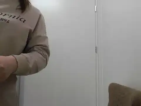 Snapshot of loveis007 chatting on 02-26-25, 08:22 loveis007 online show from 02-26-25, 08:22