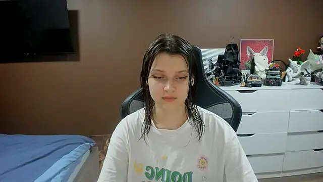 SoniNesti online show from 07-10-26, 03:36